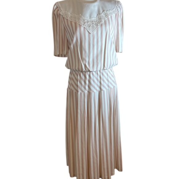 Vintage Pastel Pink Striped Blouson Dress w Lace Trim Collar Ruched Waist Sz 8 - Picture 3 of 10